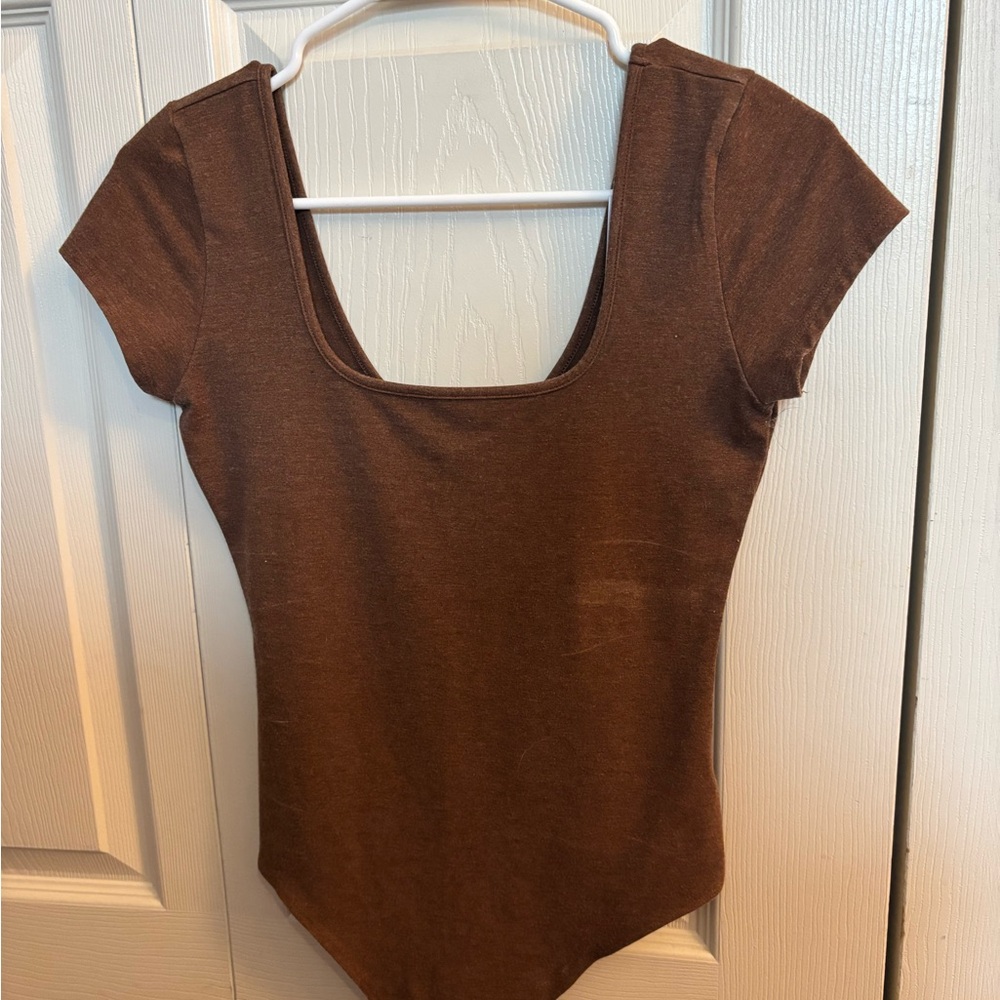 American Eagle Outfitters Brown Fitted Cap Sleeve Bodysuit